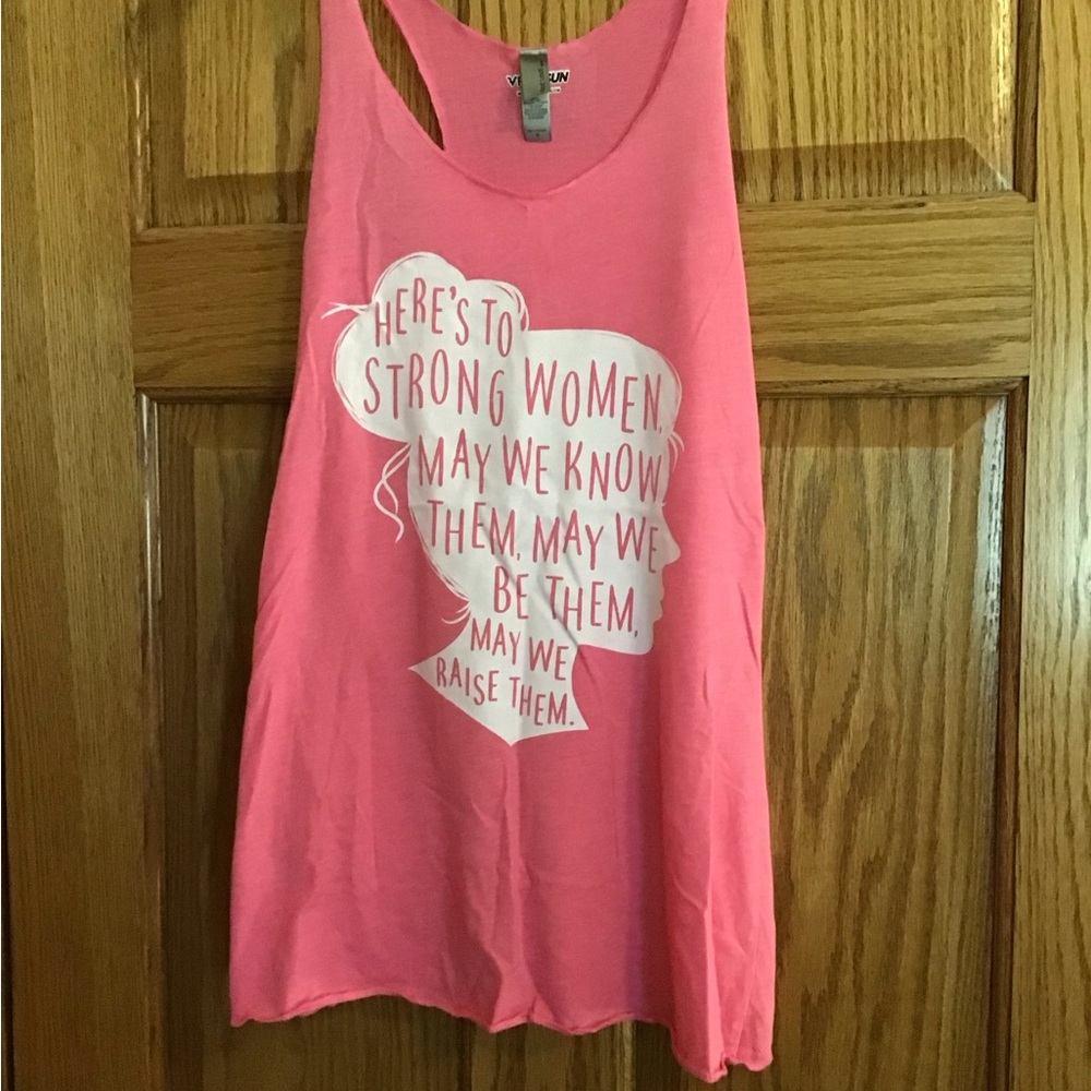 Women’s Pink racer back tank to small graphic print